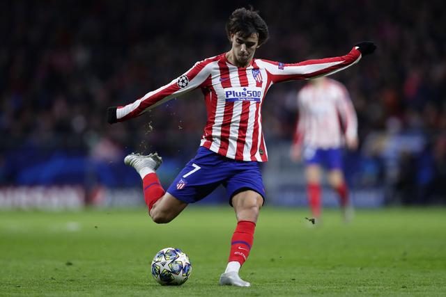 人员手持引, 务保障工作, 出站等环节 人员手持引, 务保障工作, 出站等环节