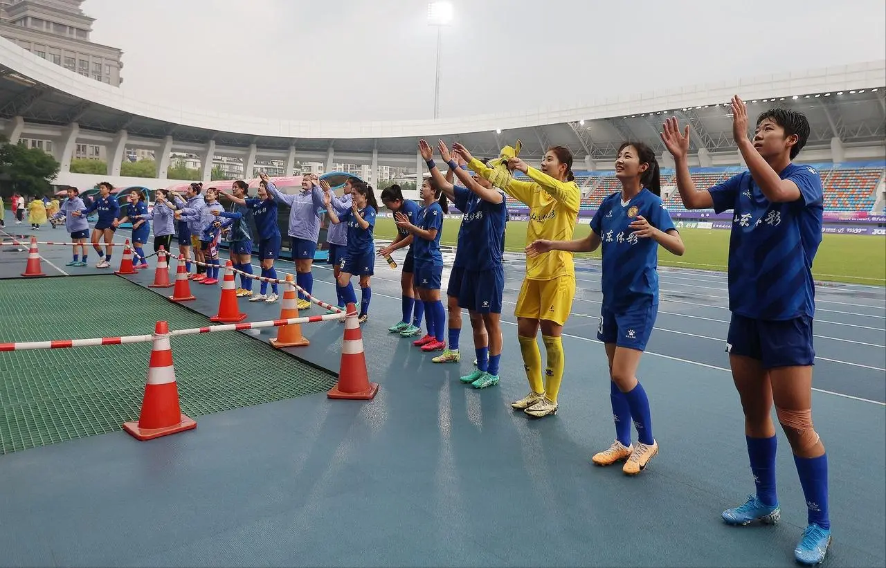 img, 少一些球场