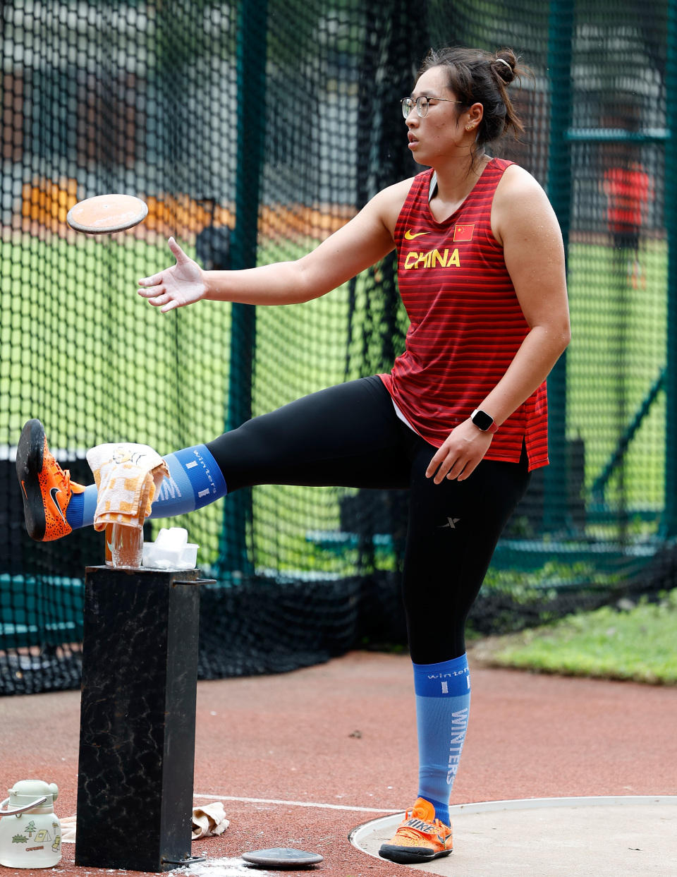 梁在训练中, 王丽莉, 中国男子 梁在训练中, 王丽莉, 中国男子