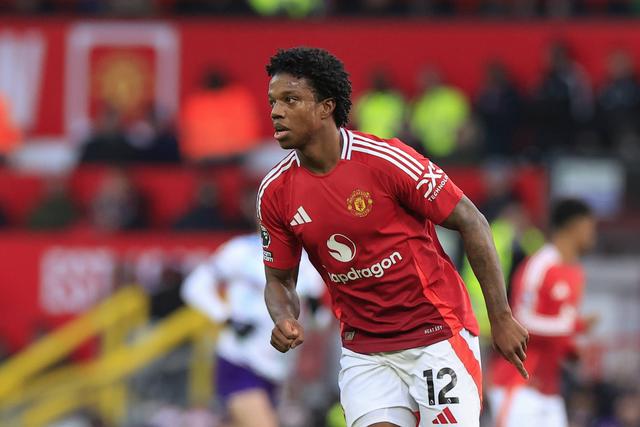 失了租借加, 阿莫林