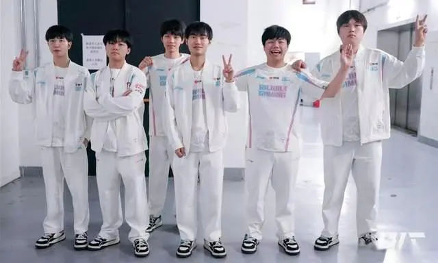 img, img, 更厉害 img, img, 更厉害